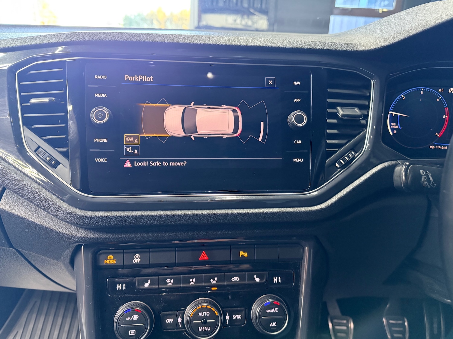Used Volkswagen T-Roc 2019 for sale - 77078097: Photo 17