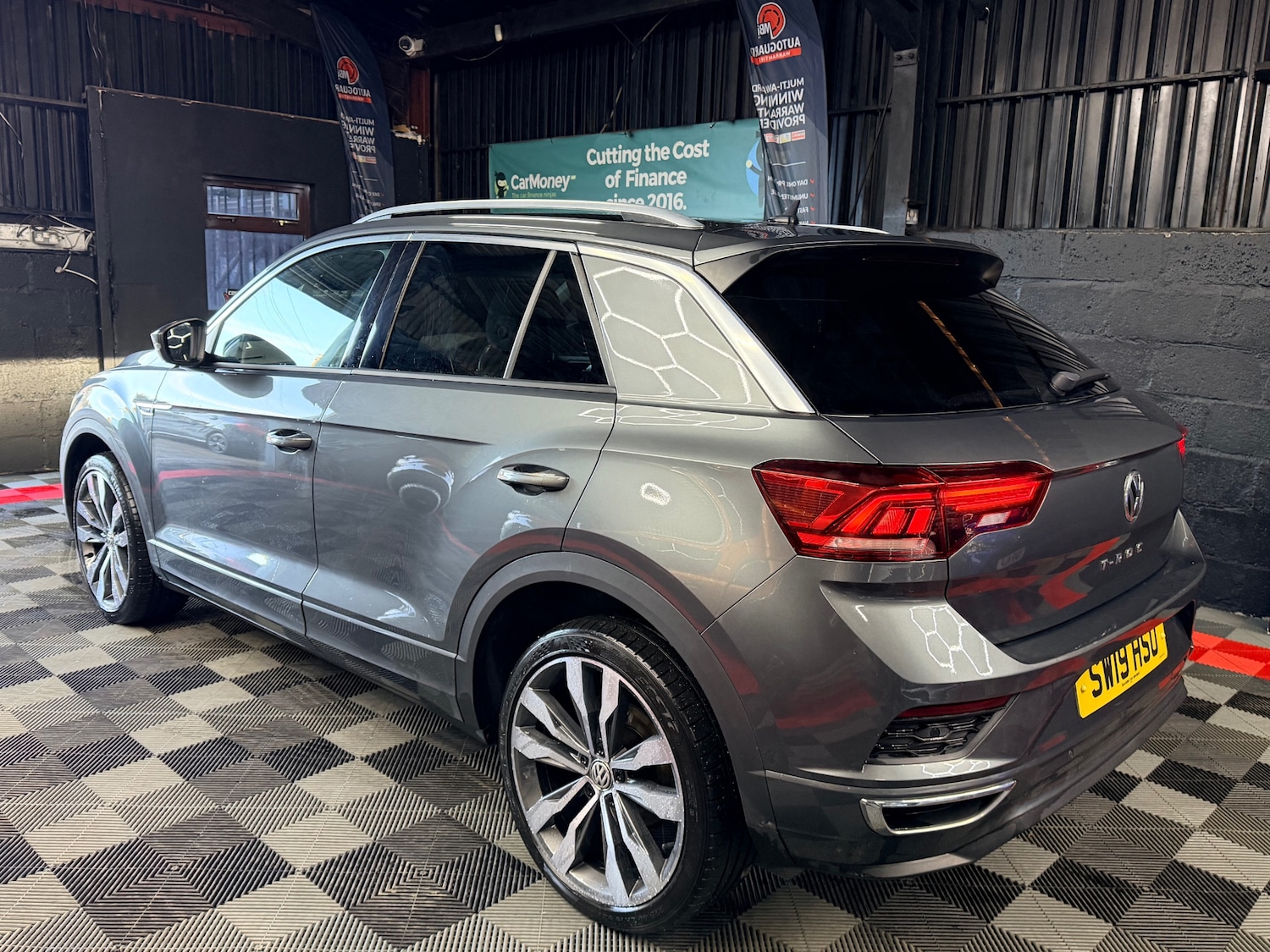 Used Volkswagen T-Roc 2019 for sale - 77078097: Photo 3