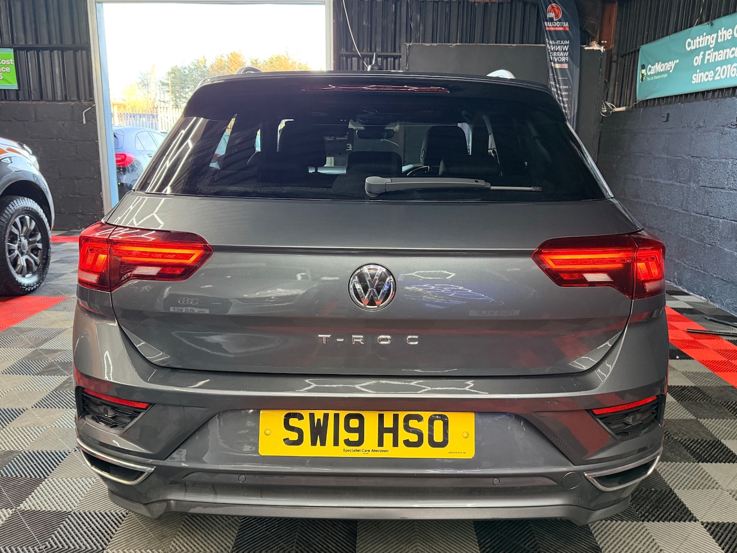 Used Volkswagen T-Roc 2019 for sale - 77078097: Photo 4