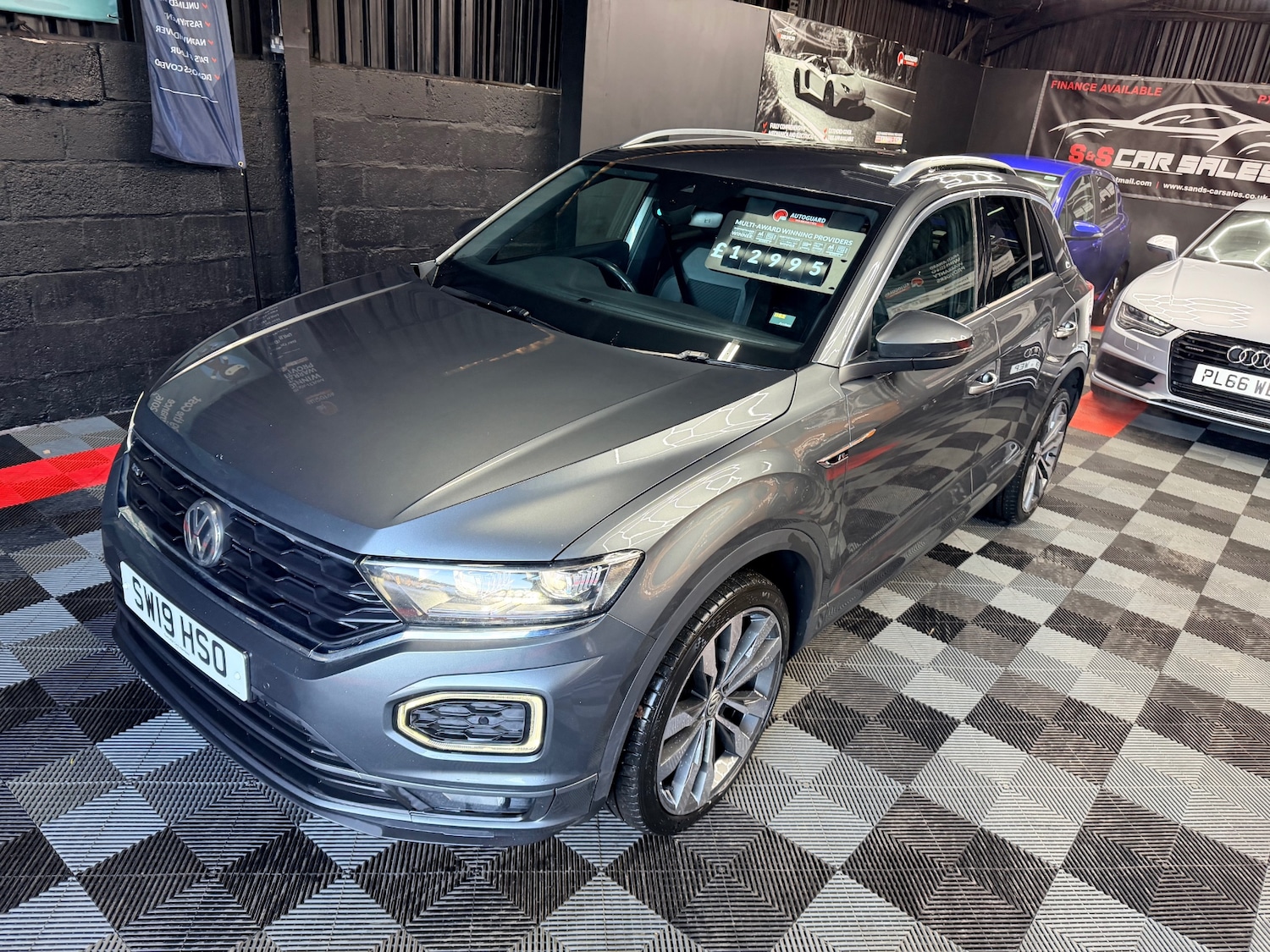Used Volkswagen T-Roc 2019 for sale - 77078097: Photo 9