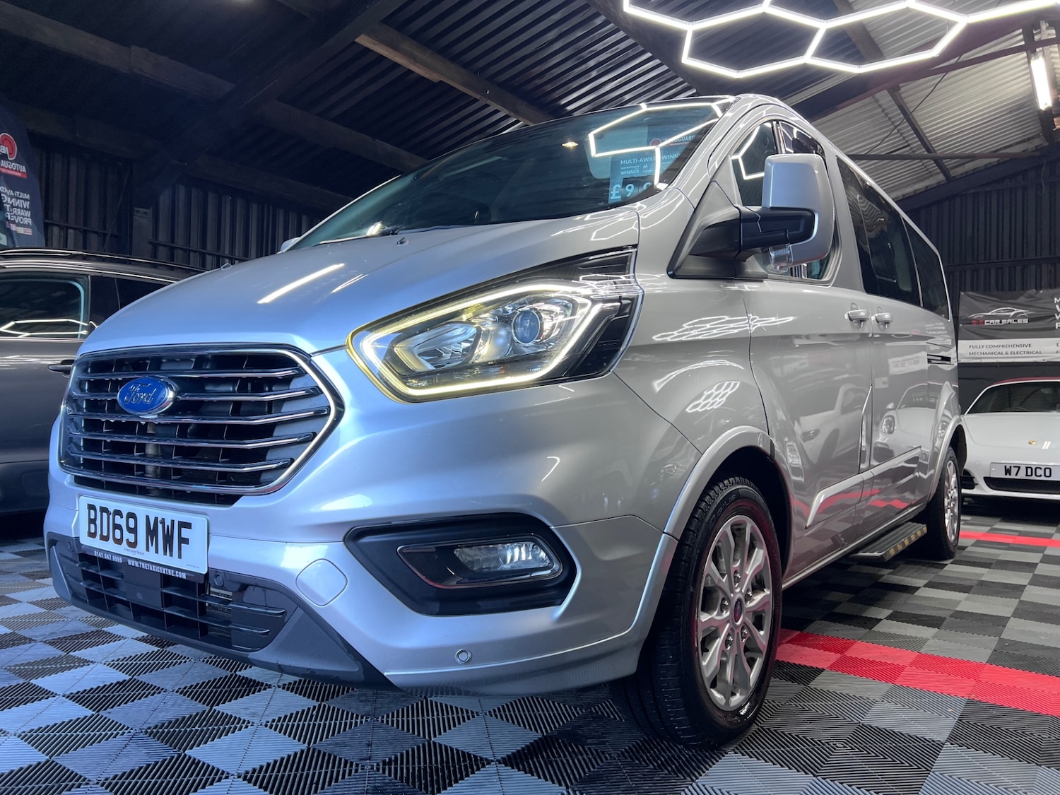 Used Ford Tourneo Custom 2019 for sale - 76387437: Photo 4