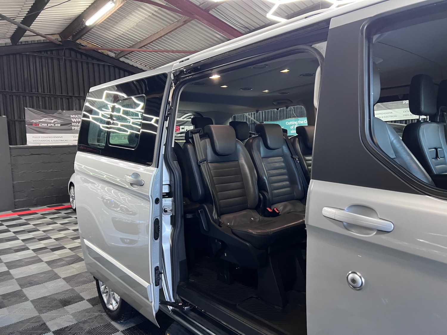 Used Ford Tourneo Custom 2019 for sale - 76387437: Photo 9