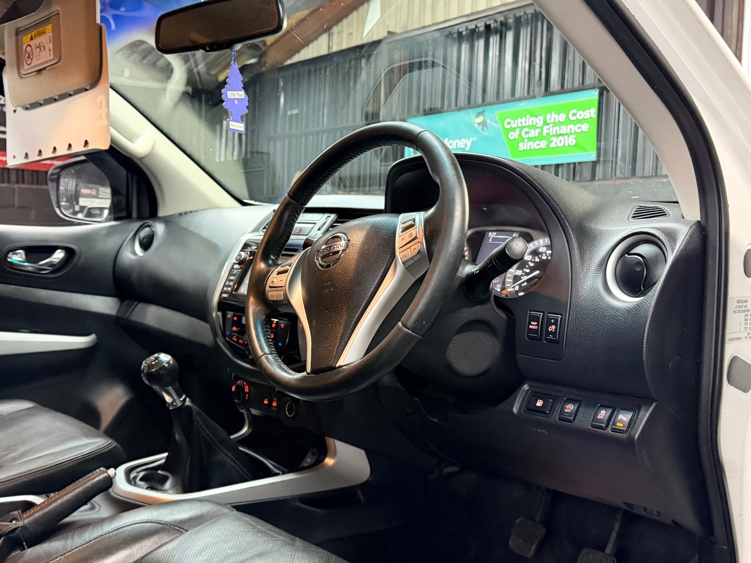 Used Nissan Navara 2018 for sale - 77515397: Photo 21