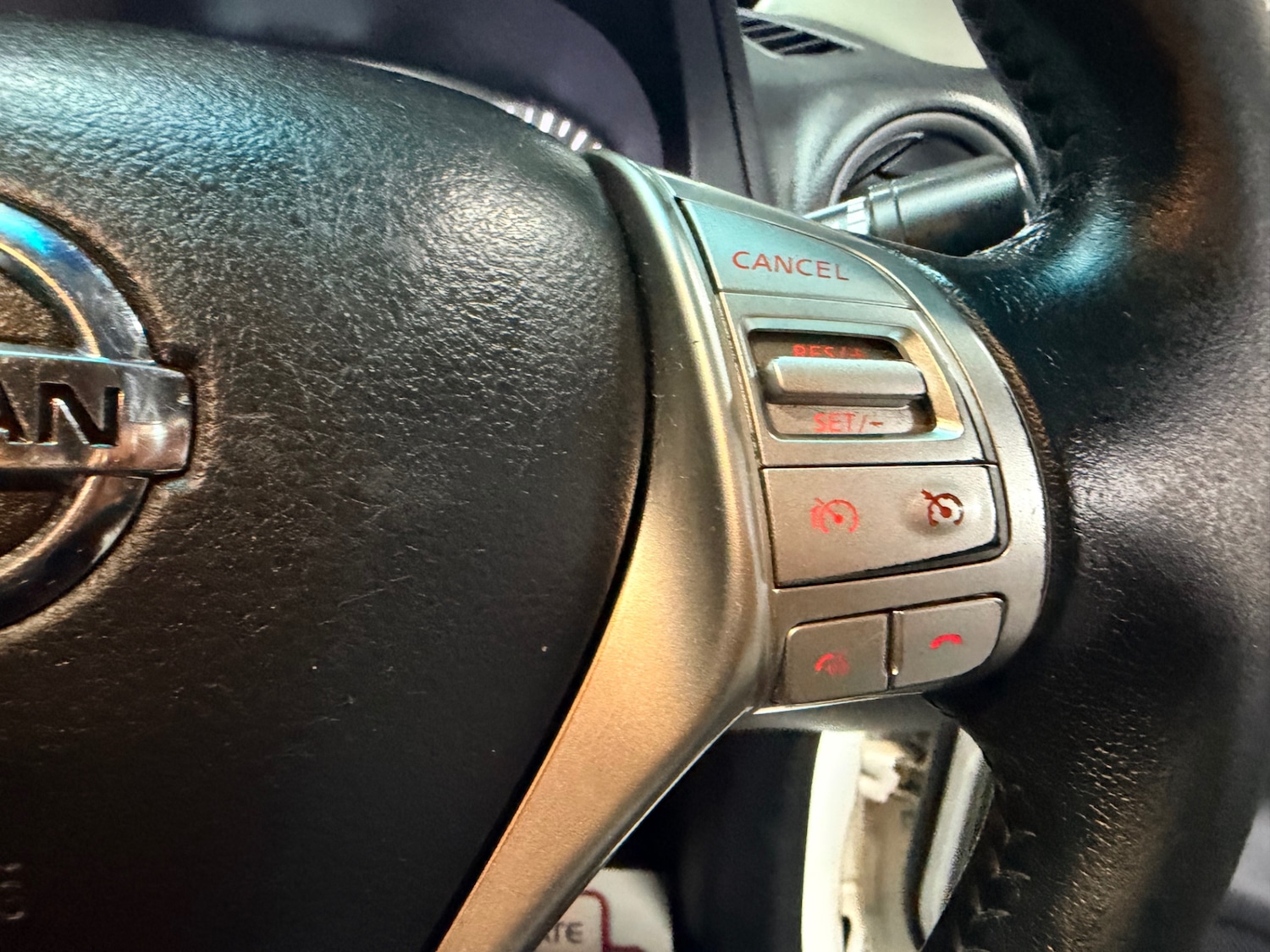 Used Nissan Navara 2018 for sale - 77515397: Photo 28