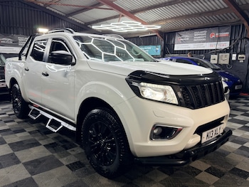 Used Nissan Navara 2018 for sale - 77515397: Photo