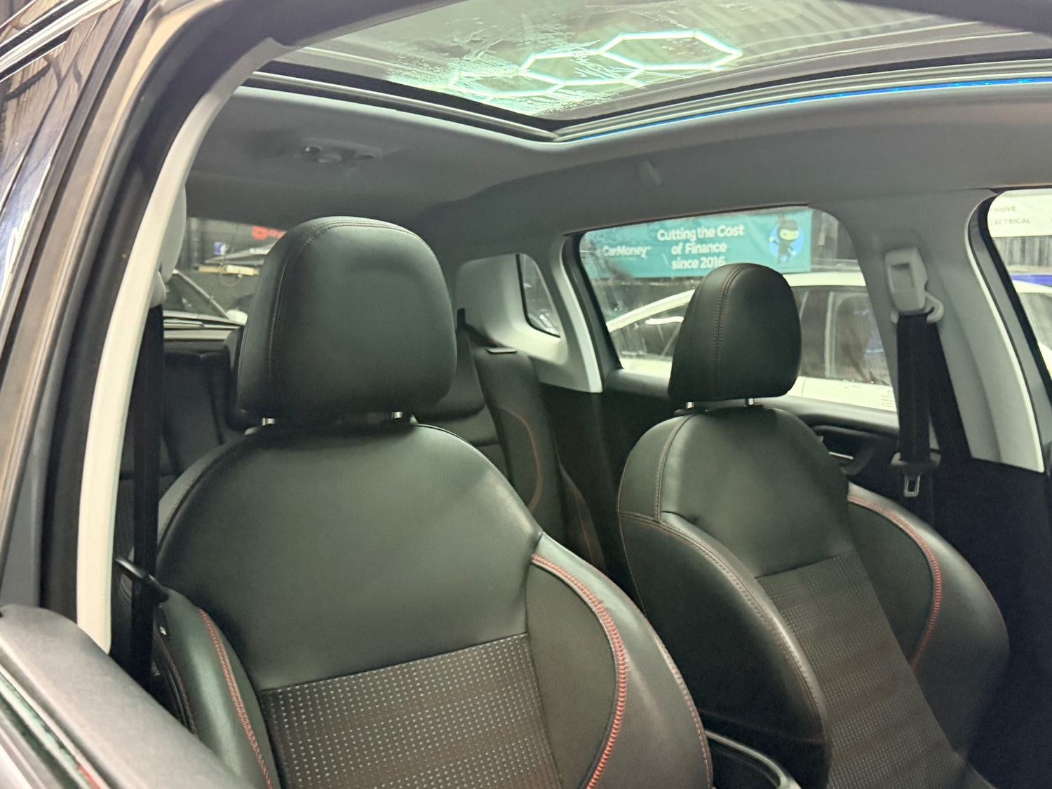 Used Peugeot 2008 2017 for sale - 77476628: Photo 13