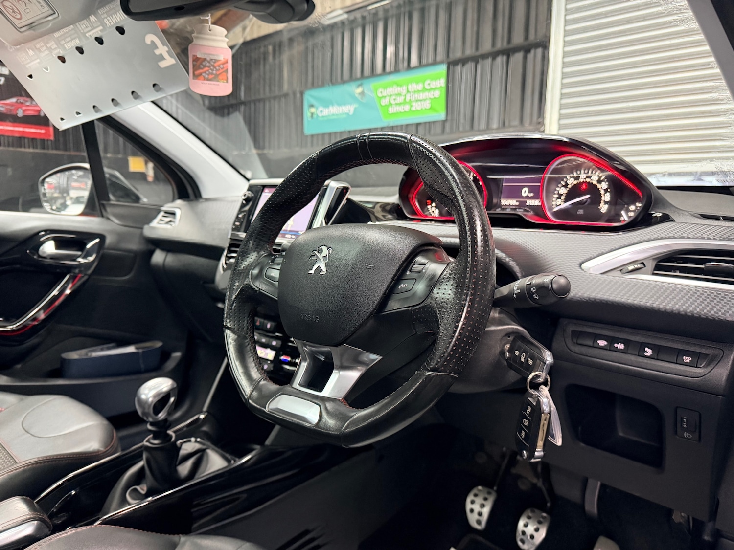 Used Peugeot 2008 2017 for sale - 77476628: Photo 14