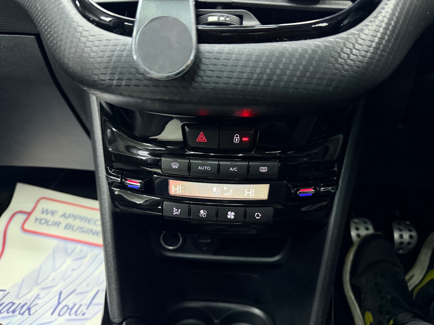 Used Peugeot 2008 2017 for sale - 77476628: Photo 17