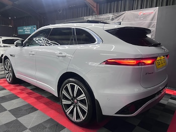 Used Jaguar F-Pace 2021 for sale - 75627420: Photo