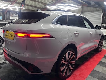 Used Jaguar F-Pace 2021 for sale - 75627420: Photo