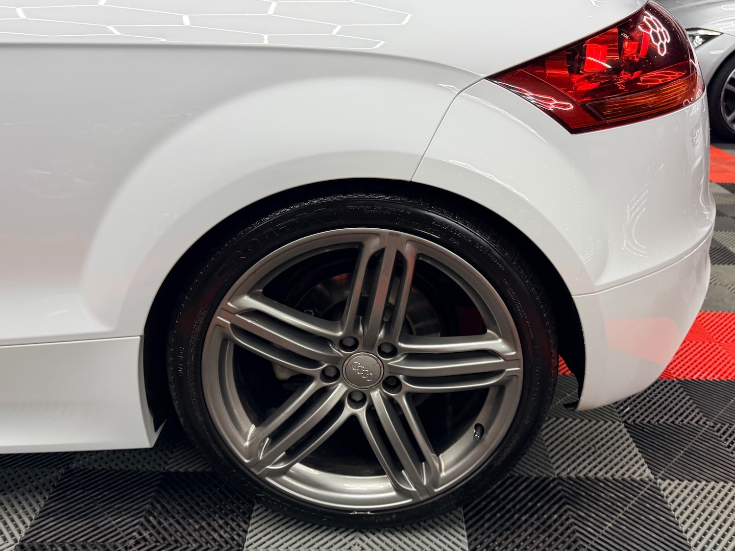 Used Audi TT 2011 for sale - 76969462: Photo 18