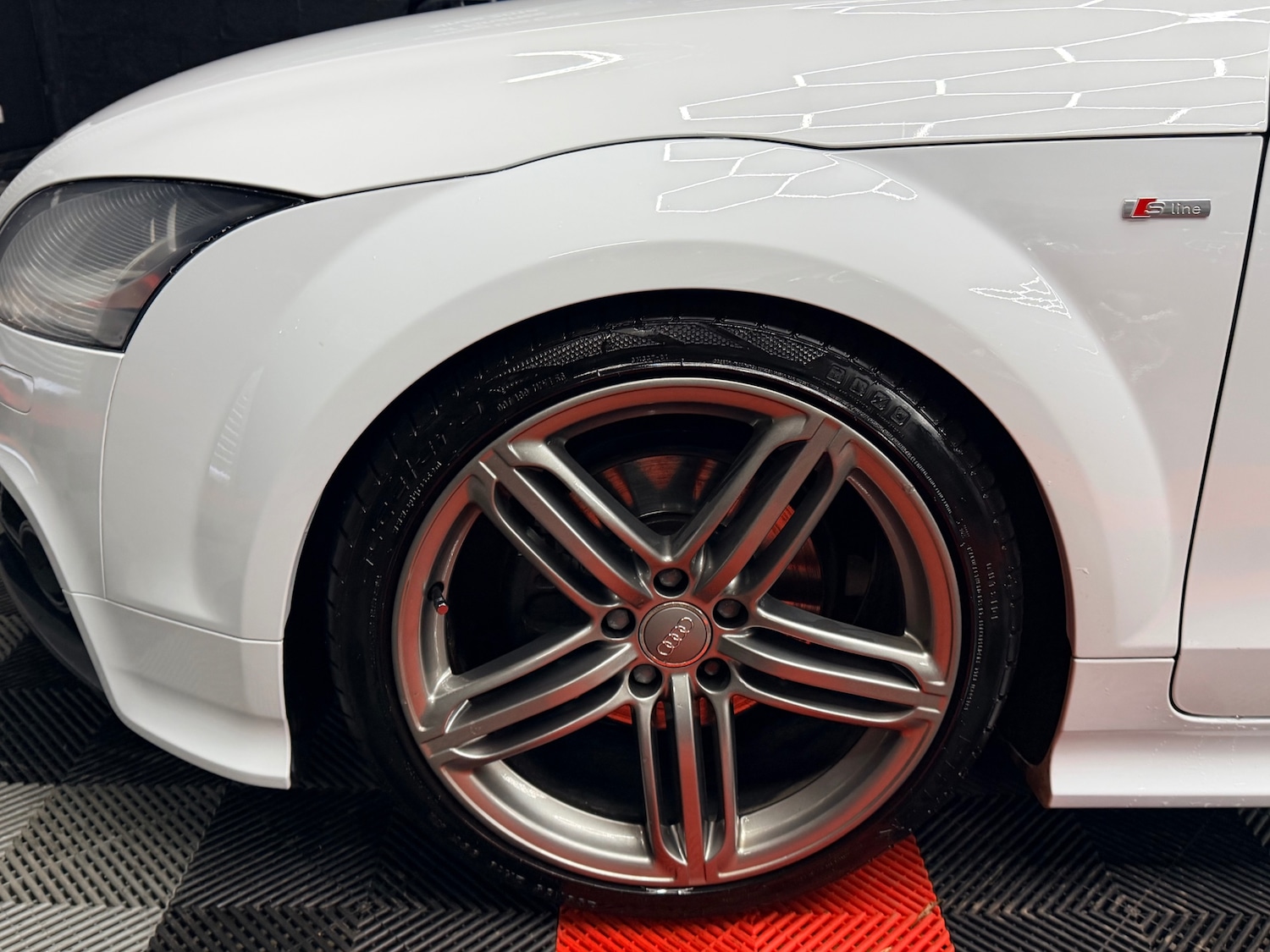 Used Audi TT 2011 for sale - 76969462: Photo 19