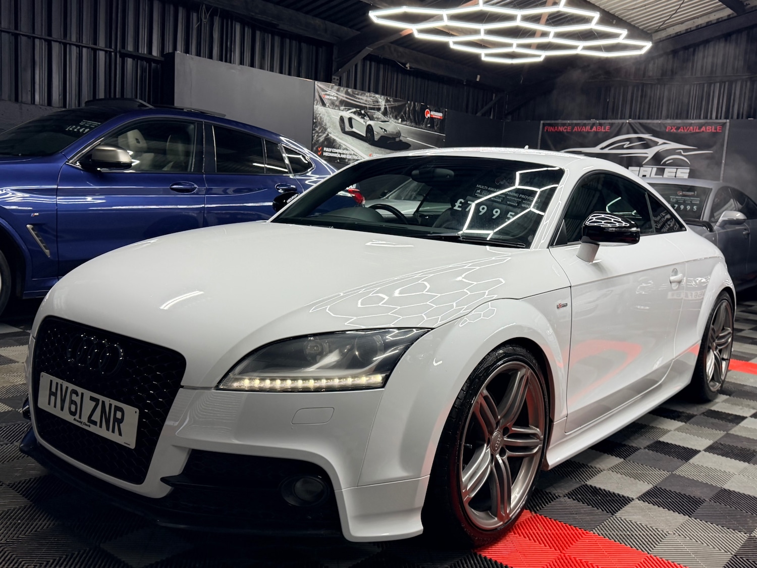 Used Audi TT 2011 for sale - 76969462: Photo 7