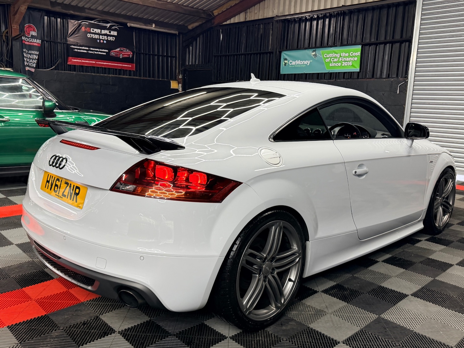 Used Audi TT 2011 for sale - 76969462: Photo 9