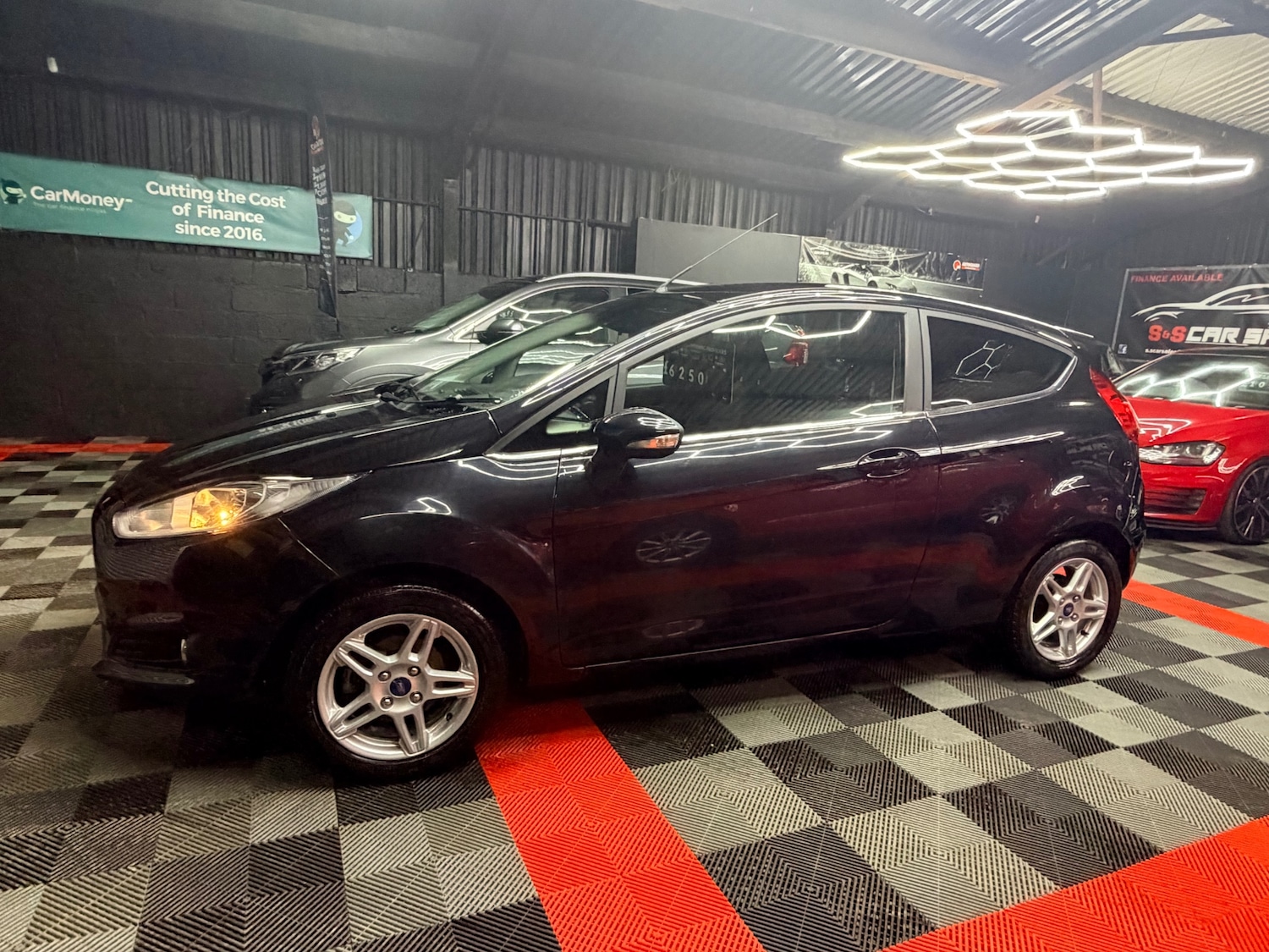 Used Ford Fiesta 2013 for sale - 77329363: Photo 3