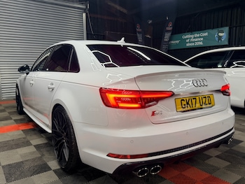 Used Audi A4 2017 for sale - 79057686: Photo