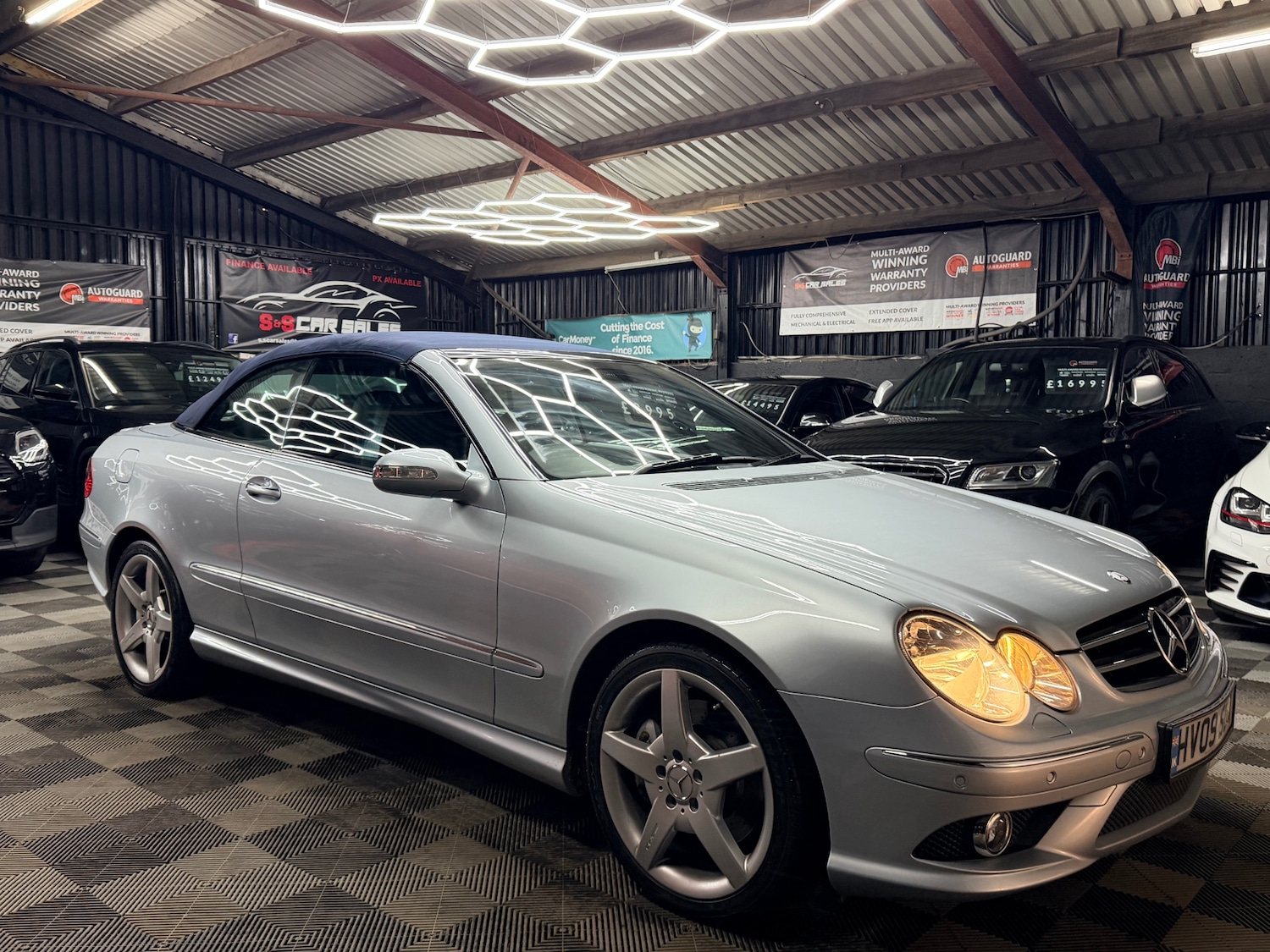 Used Mercedes-Benz CLK 2009 for sale - 77745396: Photo 12