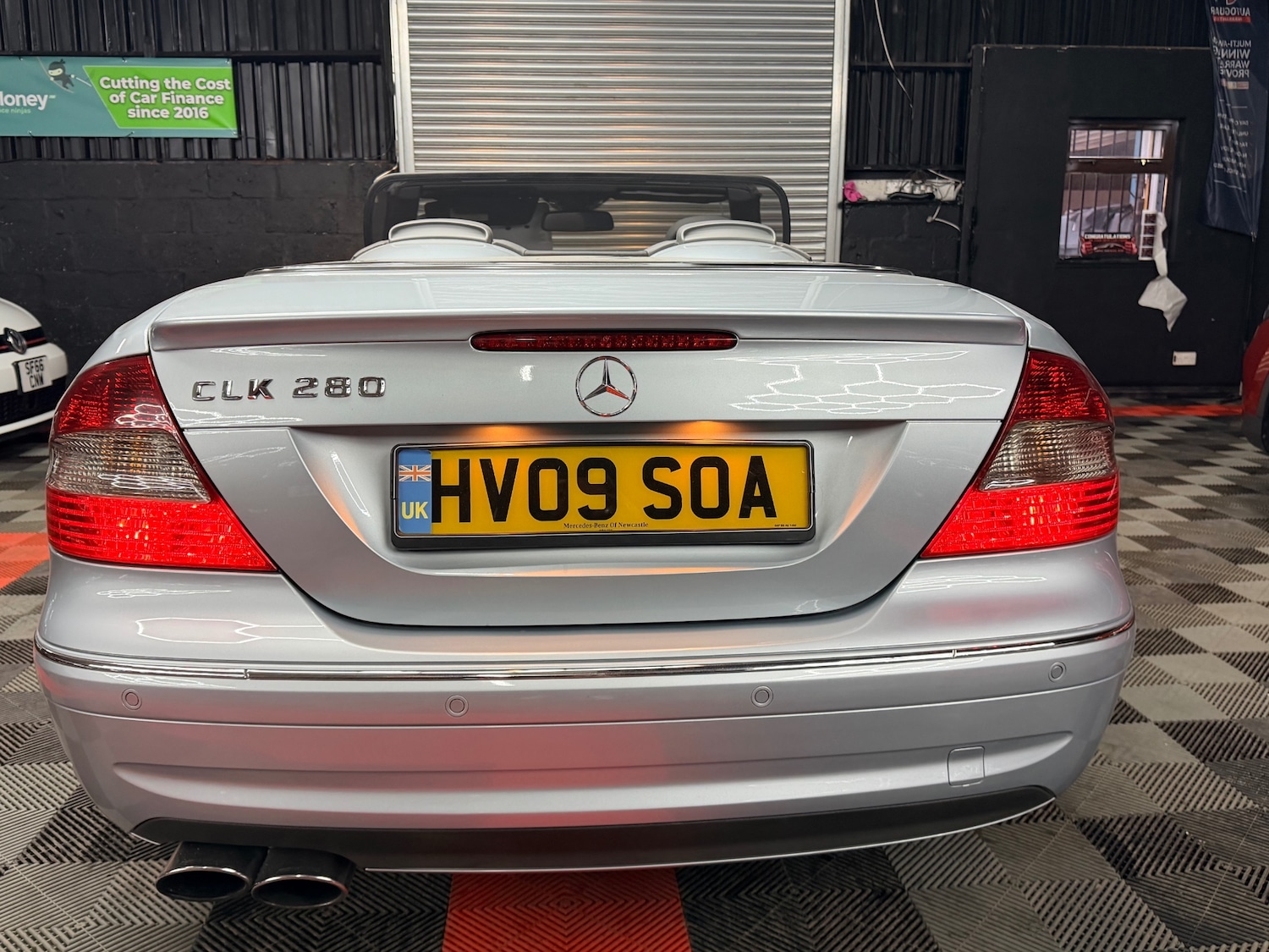 Used Mercedes-Benz CLK 2009 for sale - 77745396: Photo 9