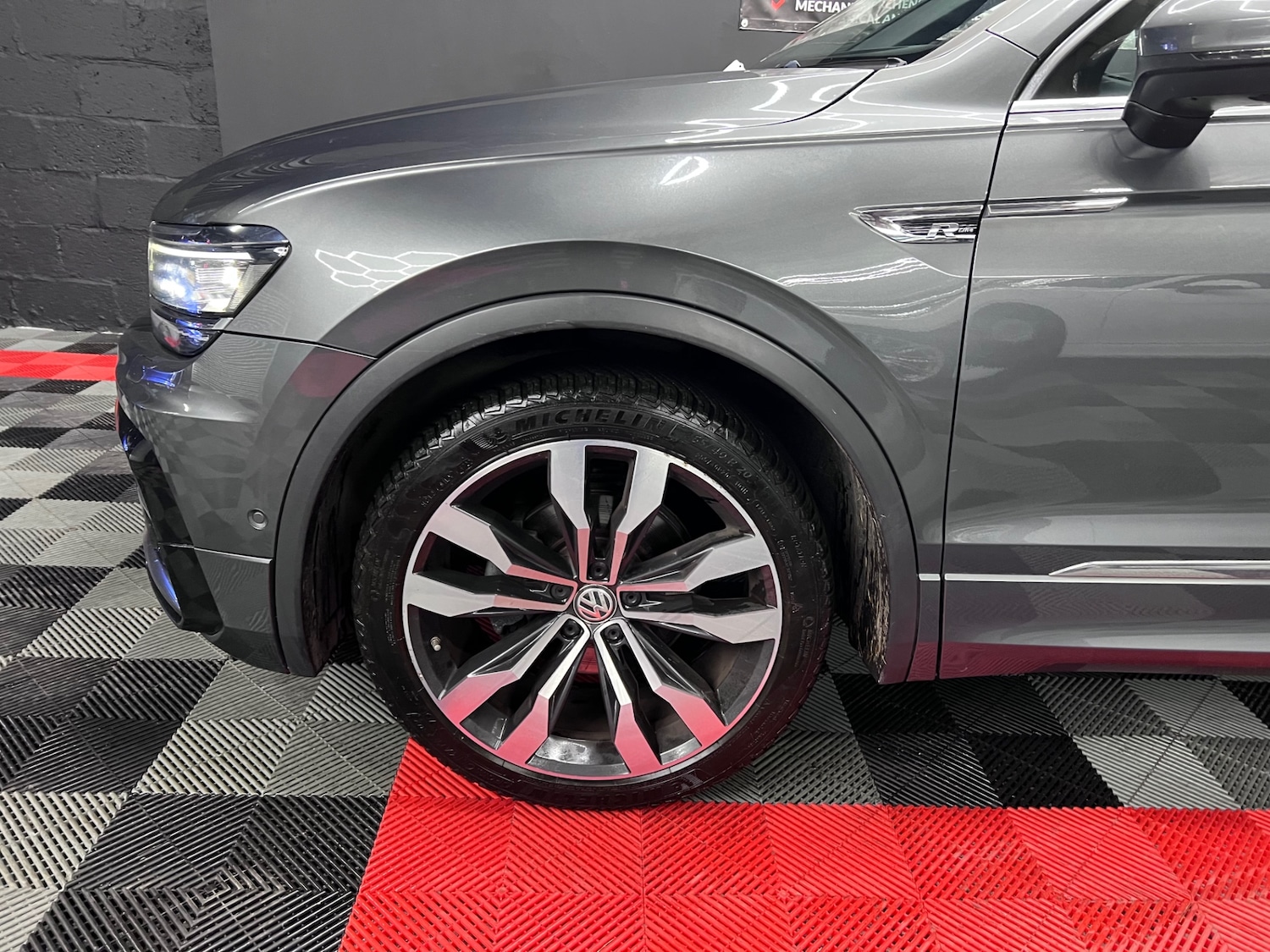 Used Volkswagen Tiguan 2019 for sale - 76554202: Photo 23