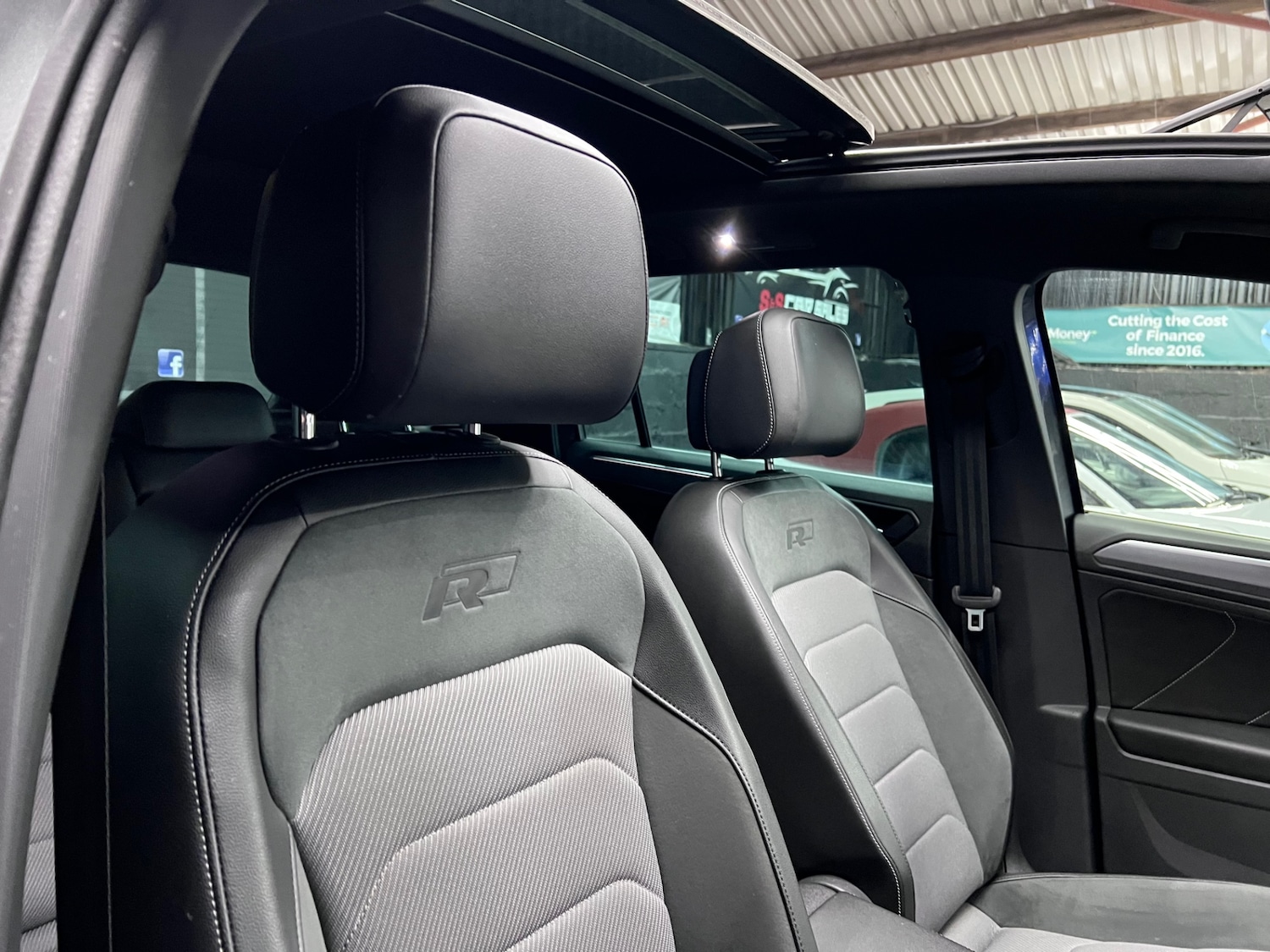 Used Volkswagen Tiguan 2019 for sale - 76554202: Photo 36