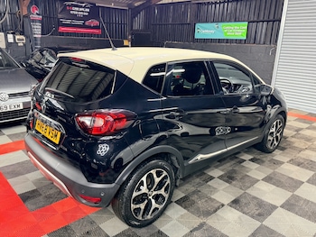 Used Renault Captur 2018 for sale - 77717998: Photo