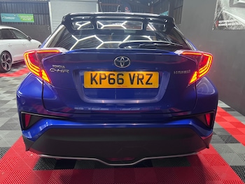 Used Toyota C-HR 2016 for sale - 75511983: Photo