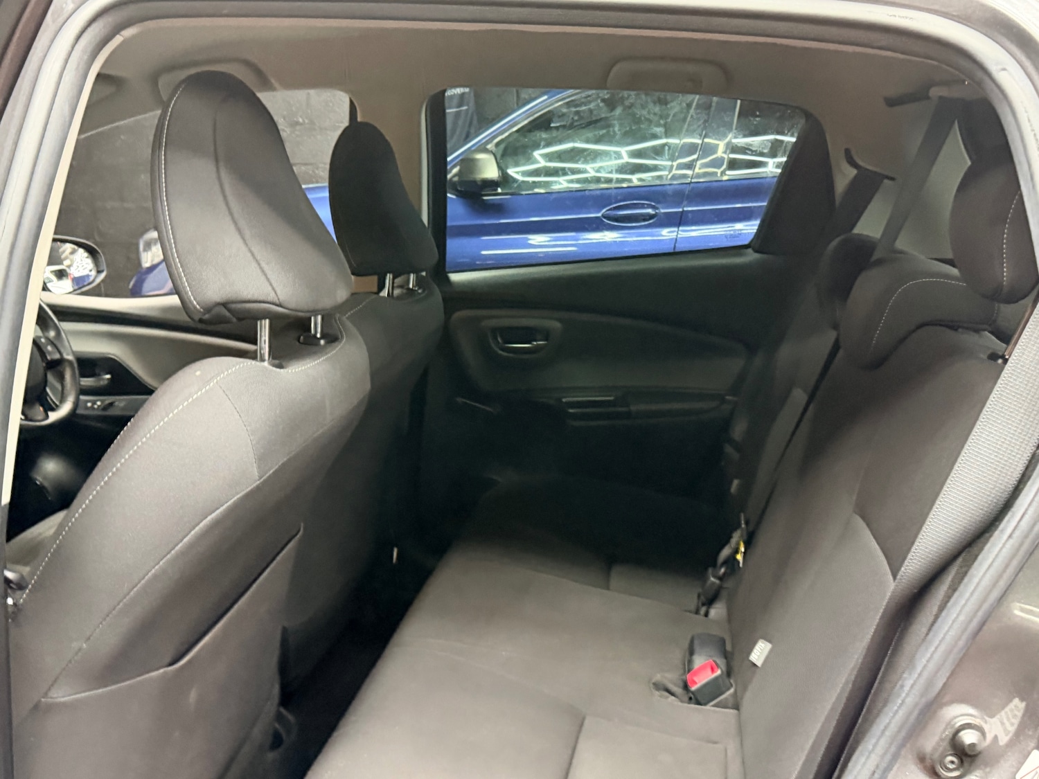 Used Toyota Yaris 2016 for sale - 76958894: Photo 16