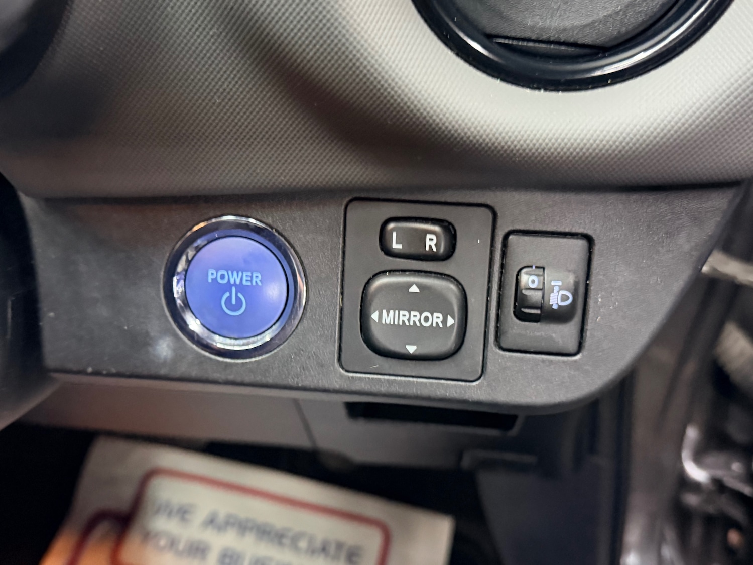 Used Toyota Yaris 2016 for sale - 76958894: Photo 18