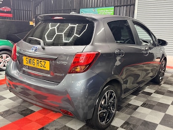 Used Toyota Yaris 2016 for sale - 76958894: Photo