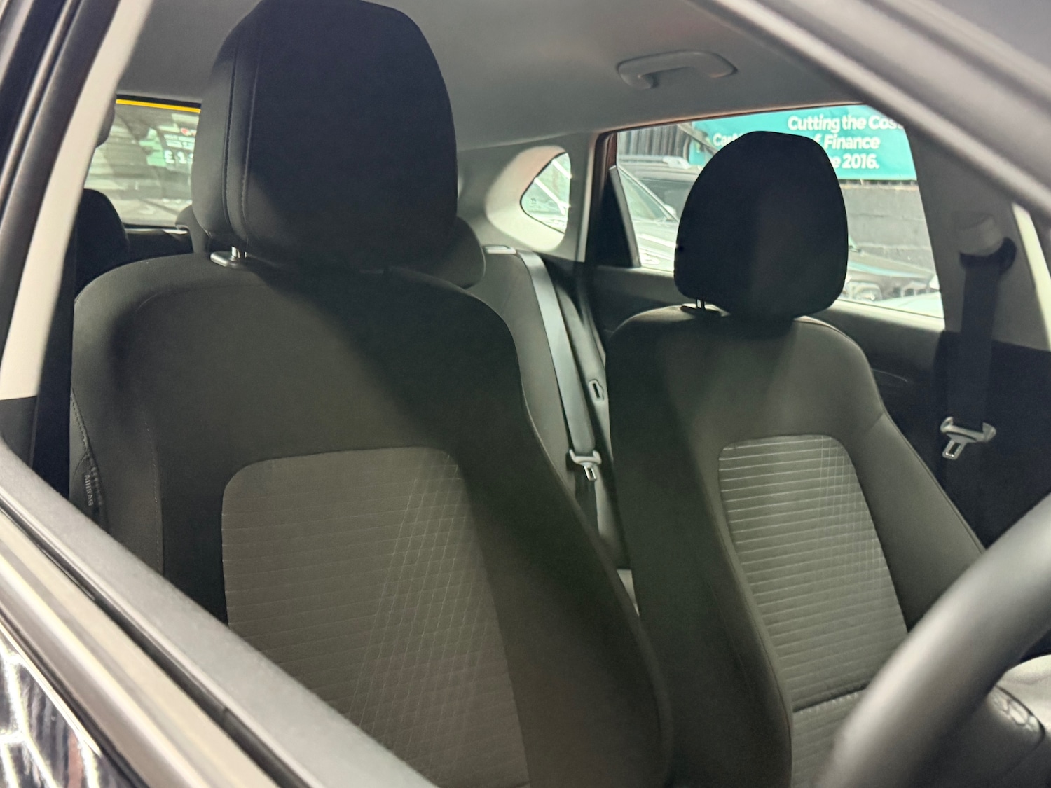 Used Hyundai i20 2023 for sale - 77917800: Photo 15