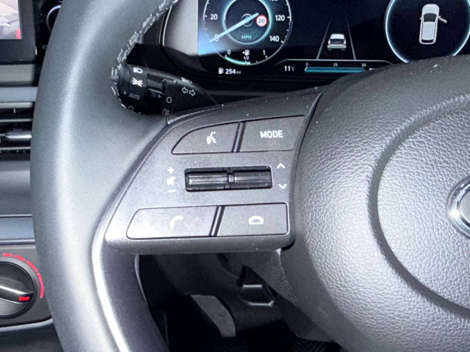 Used Hyundai i20 2023 for sale - 77917800: Photo 18