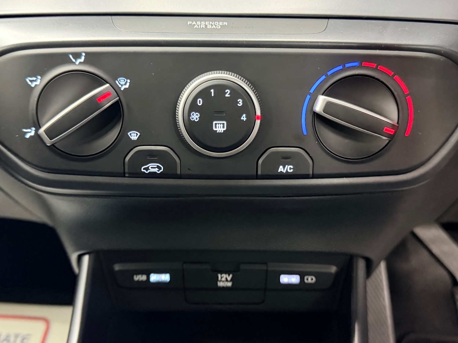 Used Hyundai i20 2023 for sale - 77917800: Photo 20