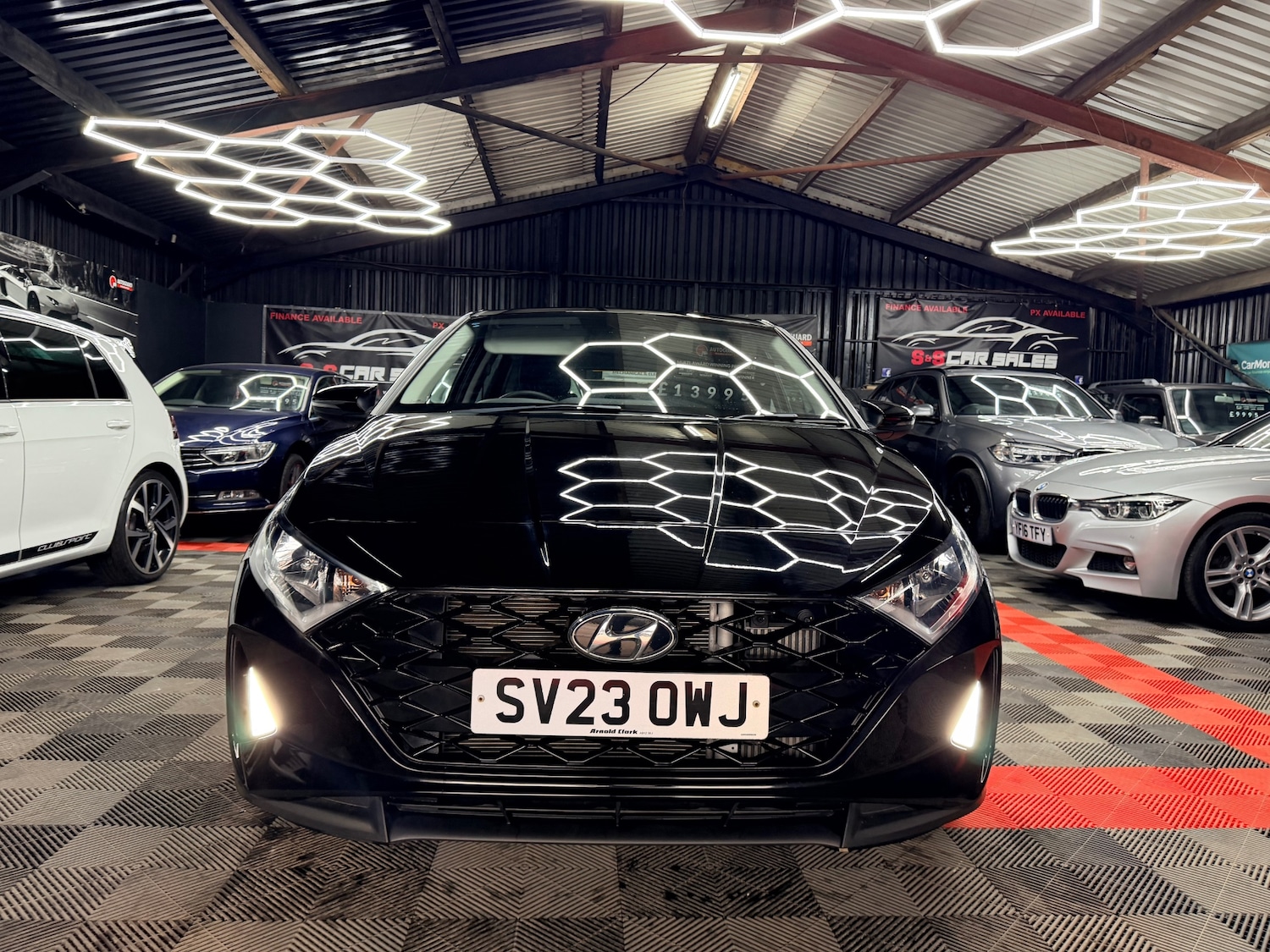 Used Hyundai i20 2023 for sale - 77917800: Photo 3