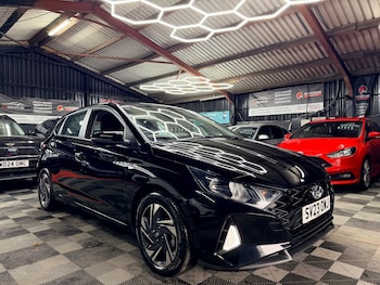 Used Hyundai i20 2023 for sale - 77917800: Photo