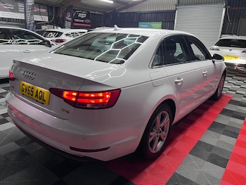 Used Audi A4 2015 for sale - 77136607: Photo