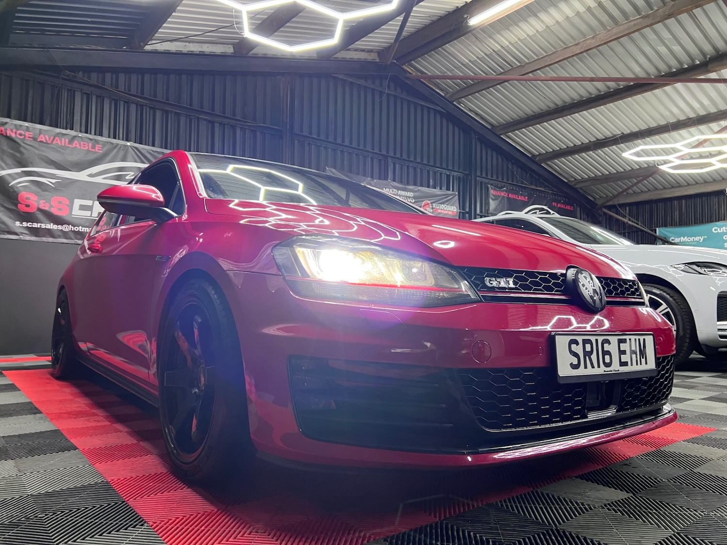 Used Volkswagen Golf 2016 for sale - 76182417: Photo 16