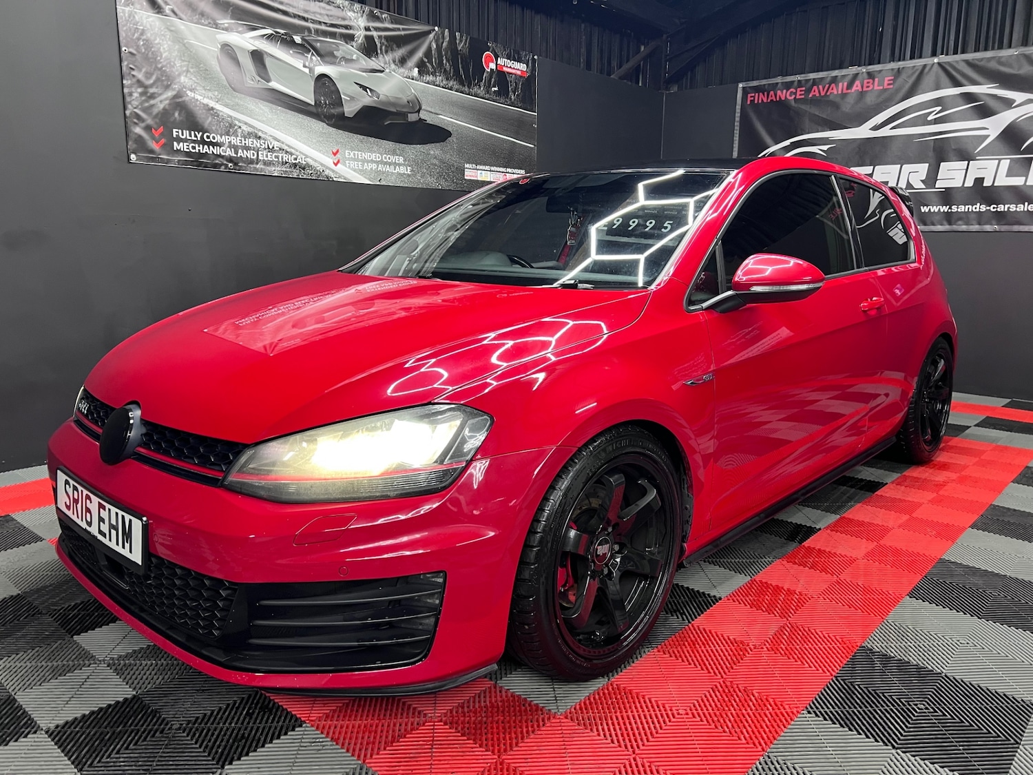 Used Volkswagen Golf 2016 for sale - 76182417: Photo 9