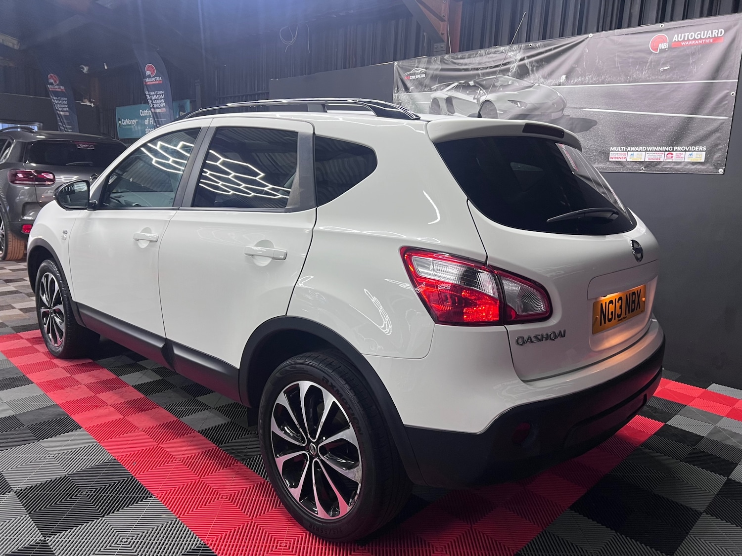 Used Nissan Qashqai 2013 for sale - 76231071: Photo 2