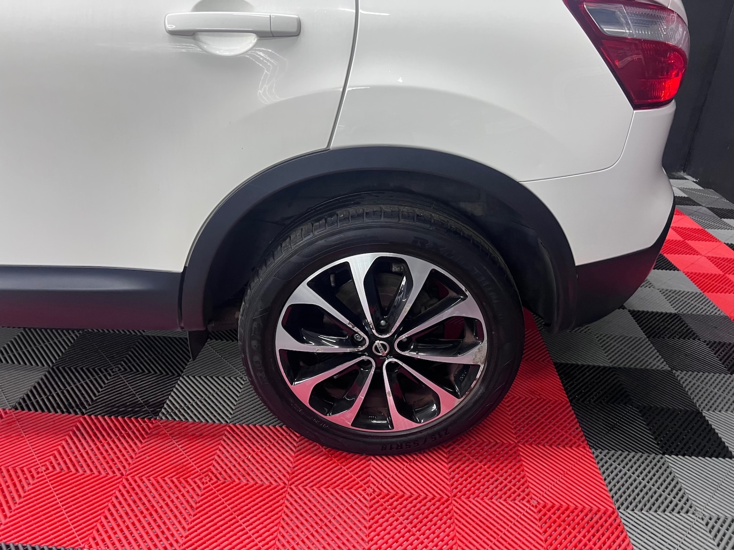 Used Nissan Qashqai 2013 for sale - 76231071: Photo 9