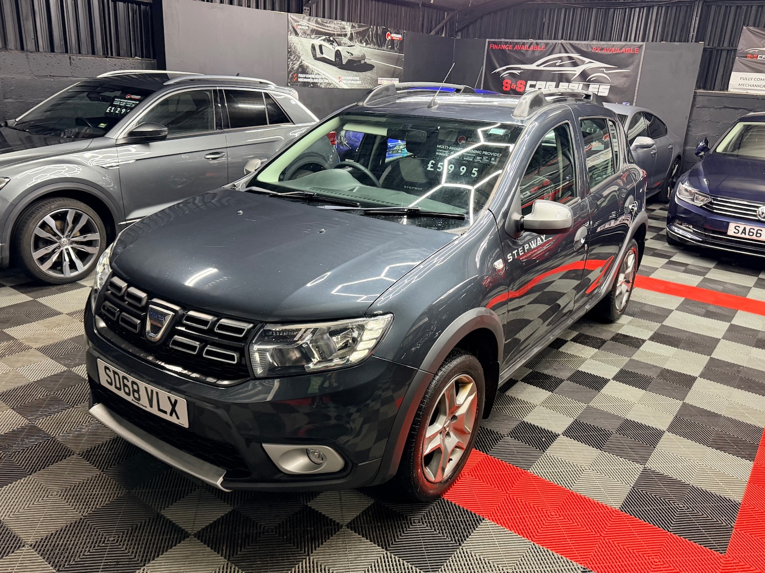 Used Dacia Sandero Stepway 2018 for sale - 77167671: Photo 6