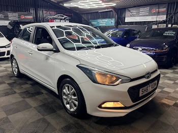 Used Hyundai i20 2017 for sale - 78466792: Photo