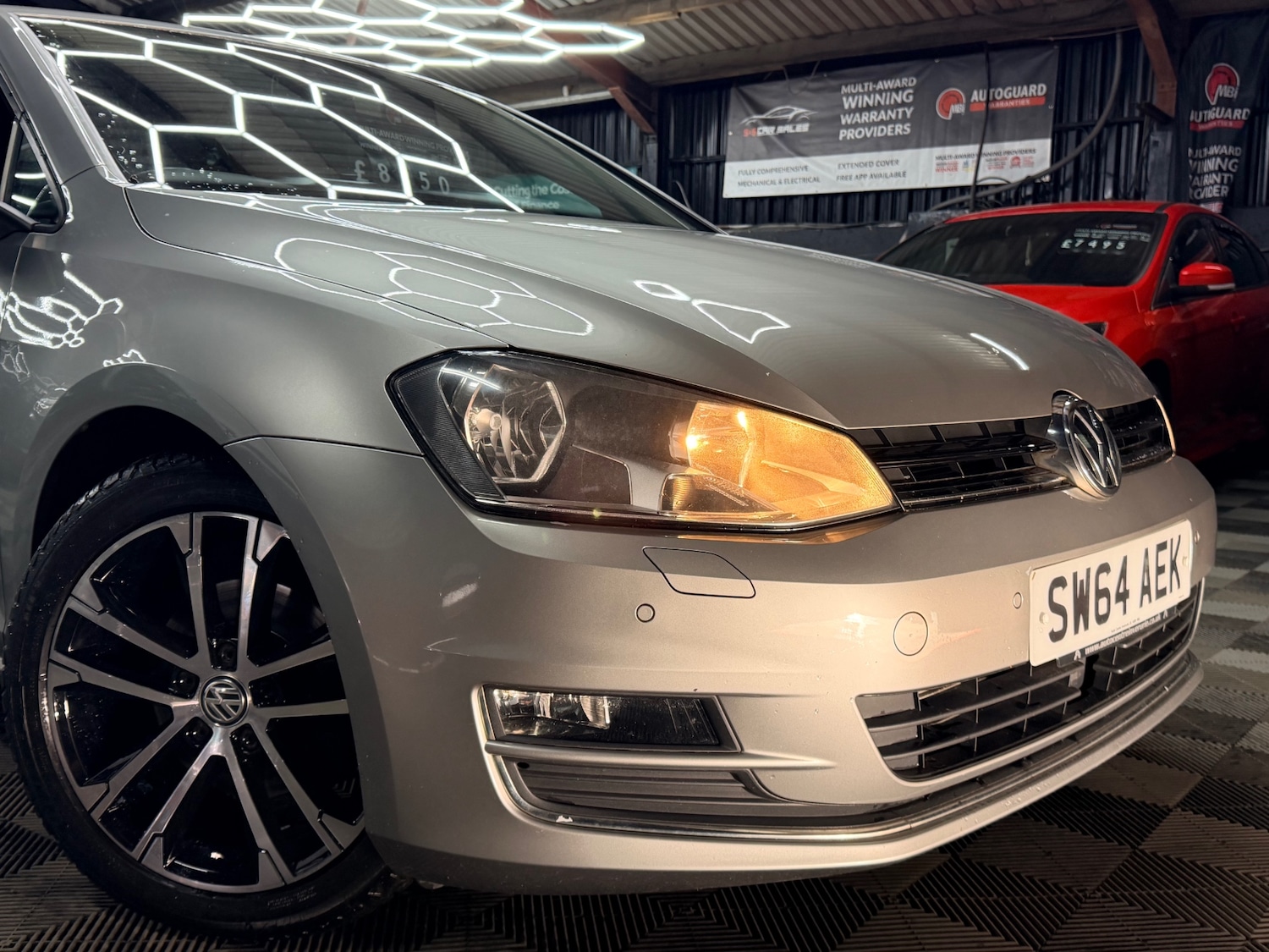 Used Volkswagen Golf 2014 for sale - 78105736: Photo 2