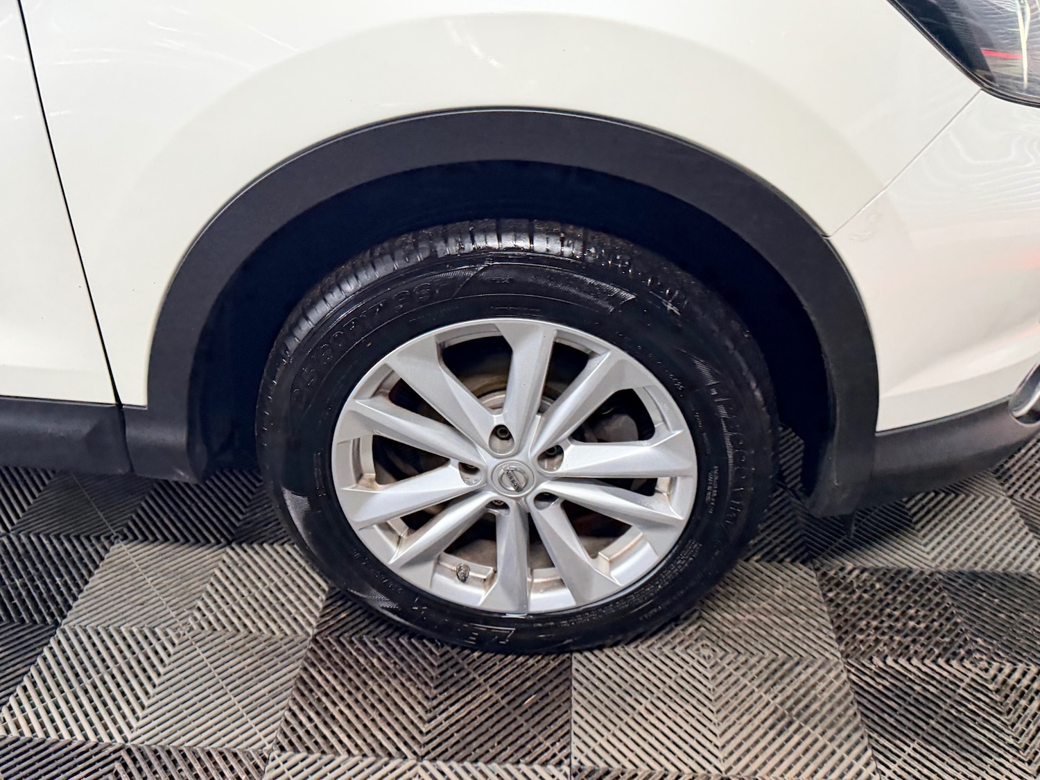 Used Nissan Qashqai 2014 for sale - 77378039: Photo 9