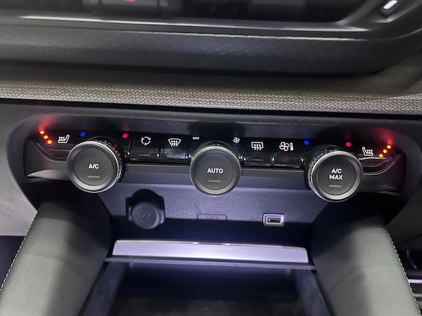 Used Citroen C5 X 2023 for sale - 75639005: Photo 15