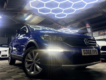 Used Volkswagen T-Roc 2018 for sale - 79595086: Photo