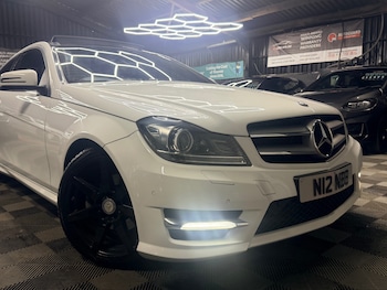Used Mercedes-Benz C Class 2015 for sale - 78826376: Photo