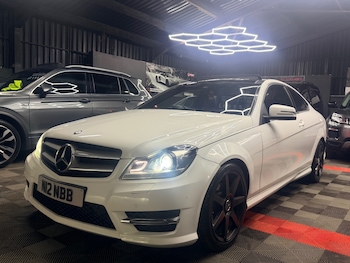 Used Mercedes-Benz C Class 2015 for sale - 78826376: Photo