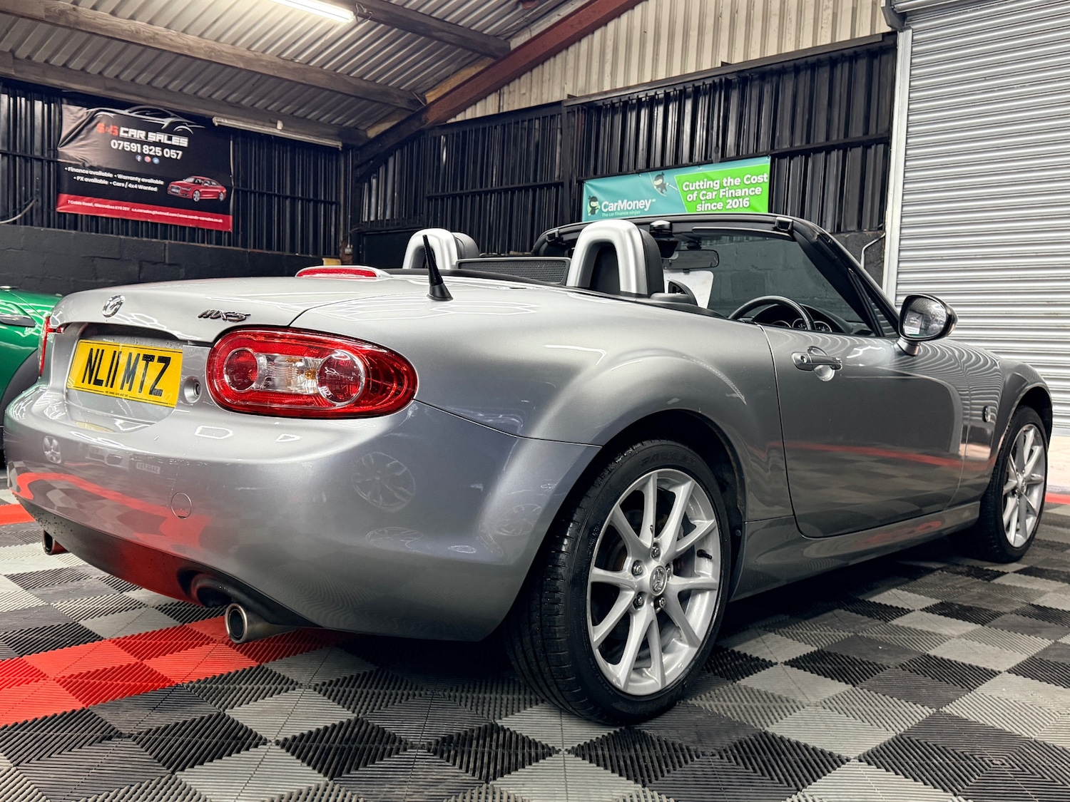 Used Mazda MX-5 2011 for sale - 76932195: Photo 4