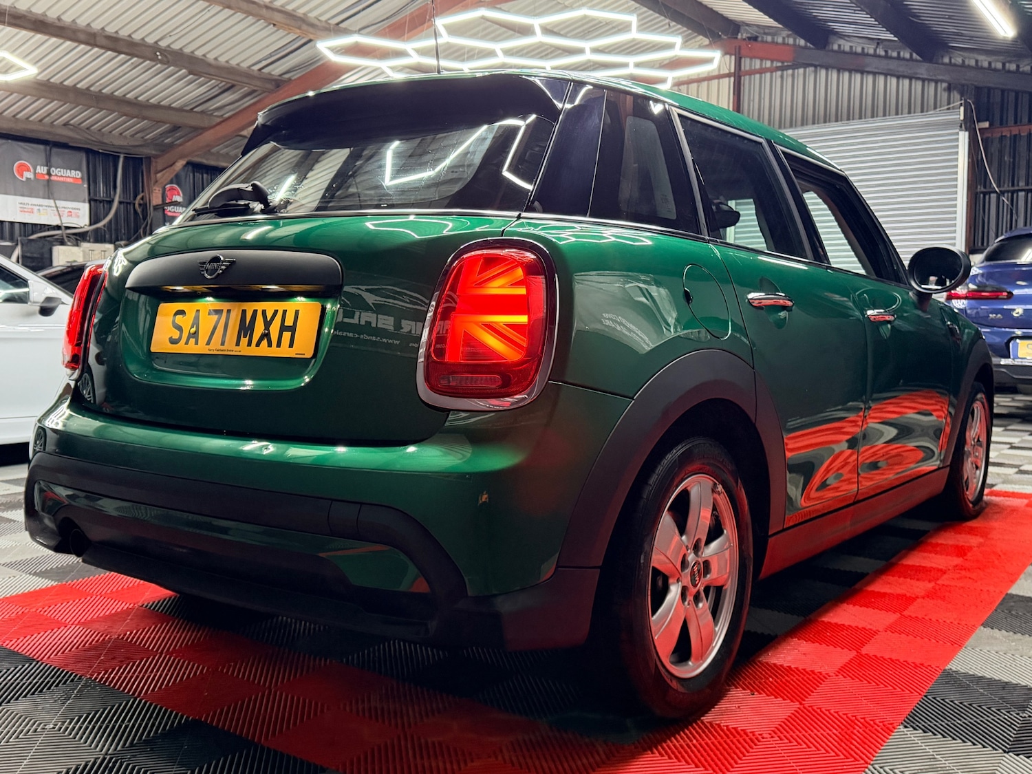 Used MINI Hatch 2021 for sale - 76684471: Photo 10