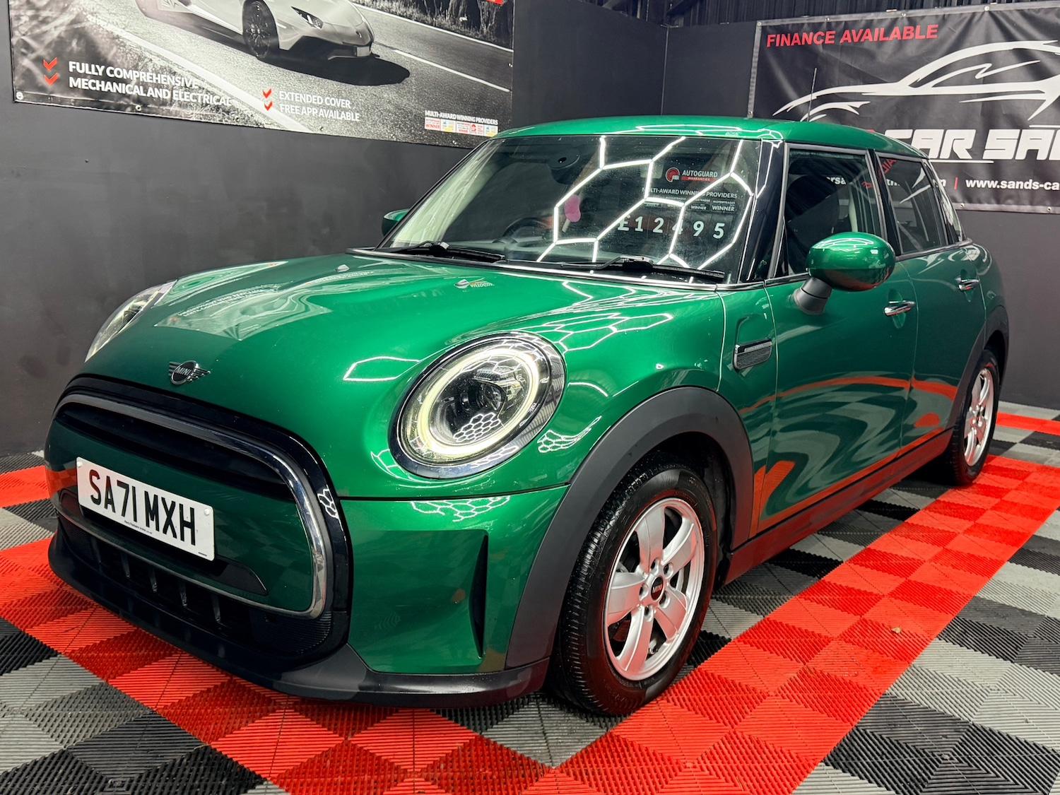 Used MINI Hatch 2021 for sale - 76684471: Photo 4